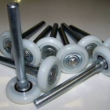 Expert Garage Door Roller Replacement in Crestview