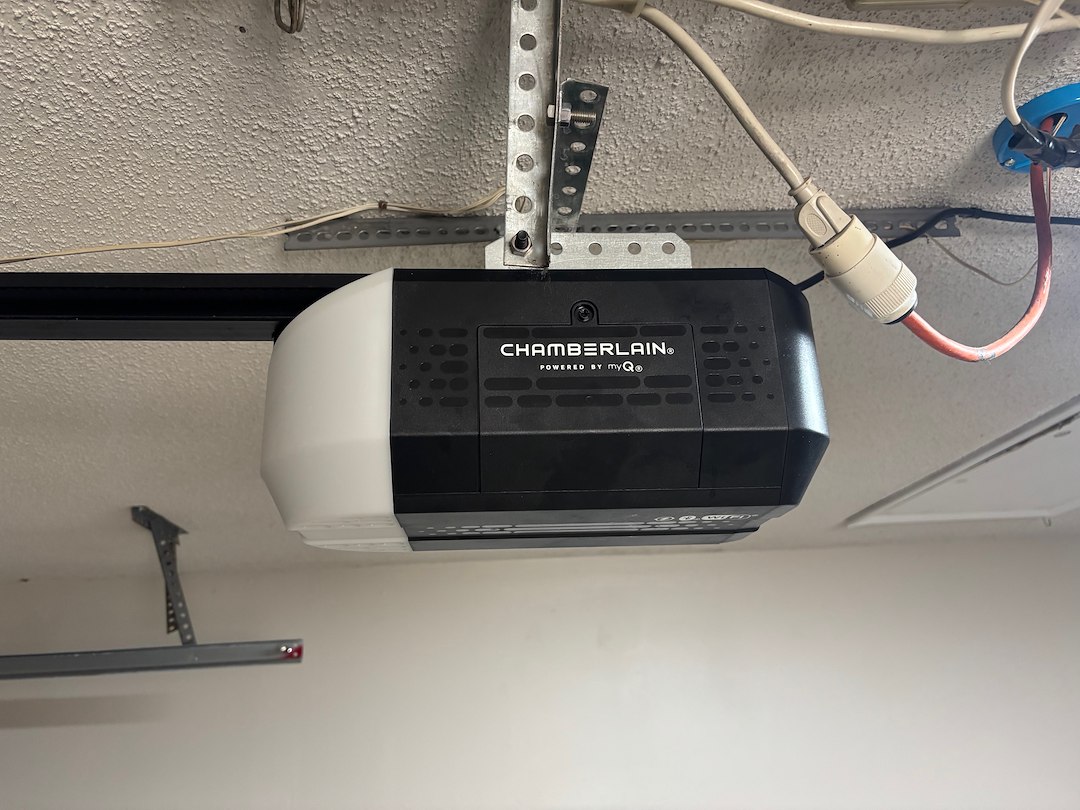 Top Quality Garage Repairs and Replacement in Ft Walton Beach